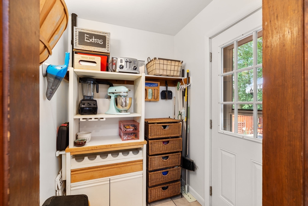 8 Birchwood Road Hudson, MA 01749 - Photo 13 of 36