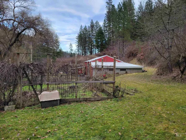 $449,900 | 46582 Highway 12, Peck, ID 83545