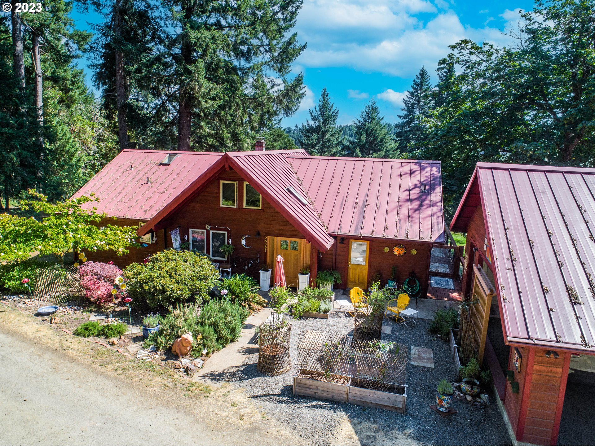 25307 Jaeg Road Junction City, OR 97448 - Photo 3 of 39 Gallery Image 3