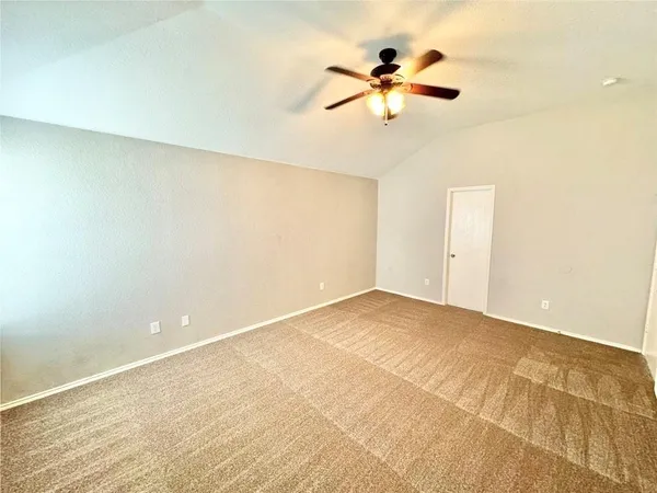 $2,200 | 201 McKamy Boulevard, Denton, TX 76207