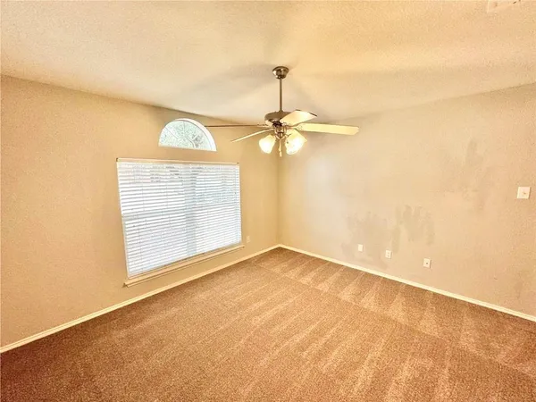 $2,200 | 201 McKamy Boulevard, Denton, TX 76207