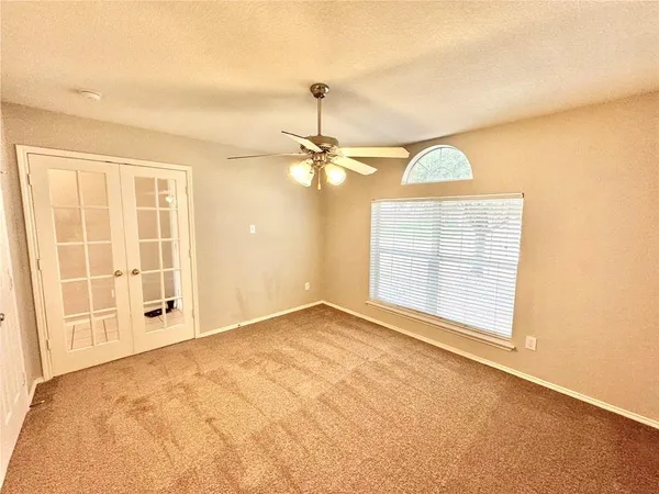 $2,200 | 201 McKamy Boulevard, Denton, TX 76207