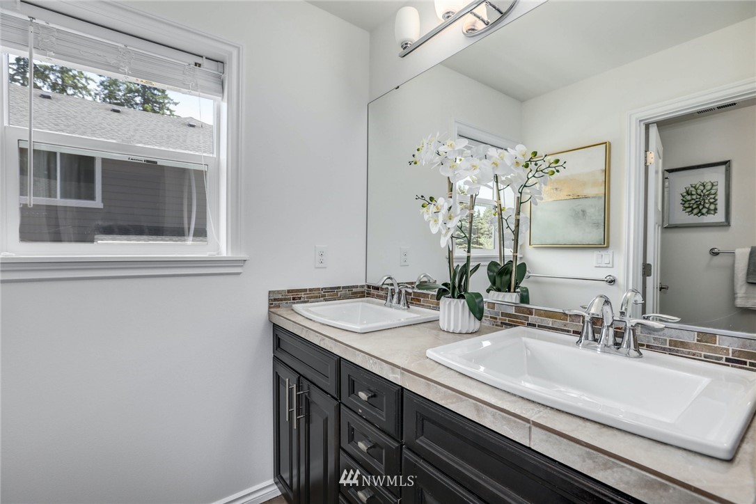 20419 126th Avenue Northeast Bothell, WA 98011 - Photo 31 of 38 Gallery Image 31