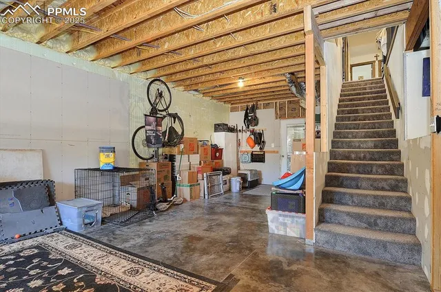 a view of entryway and hall