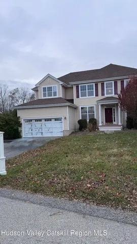 $2,850 | 245 Buttonwood Way, Hopewell Junction, NY 12533