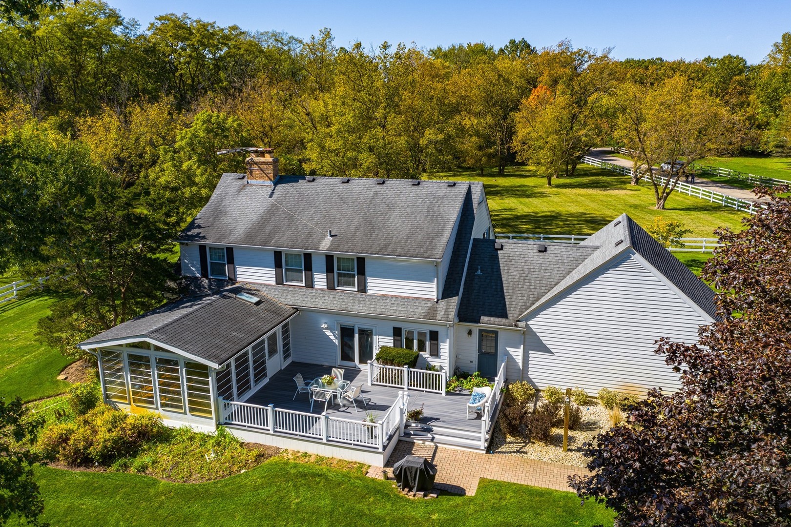 155 North Buckley Road Barrington Hills, IL 60010 - Photo 4 of 14