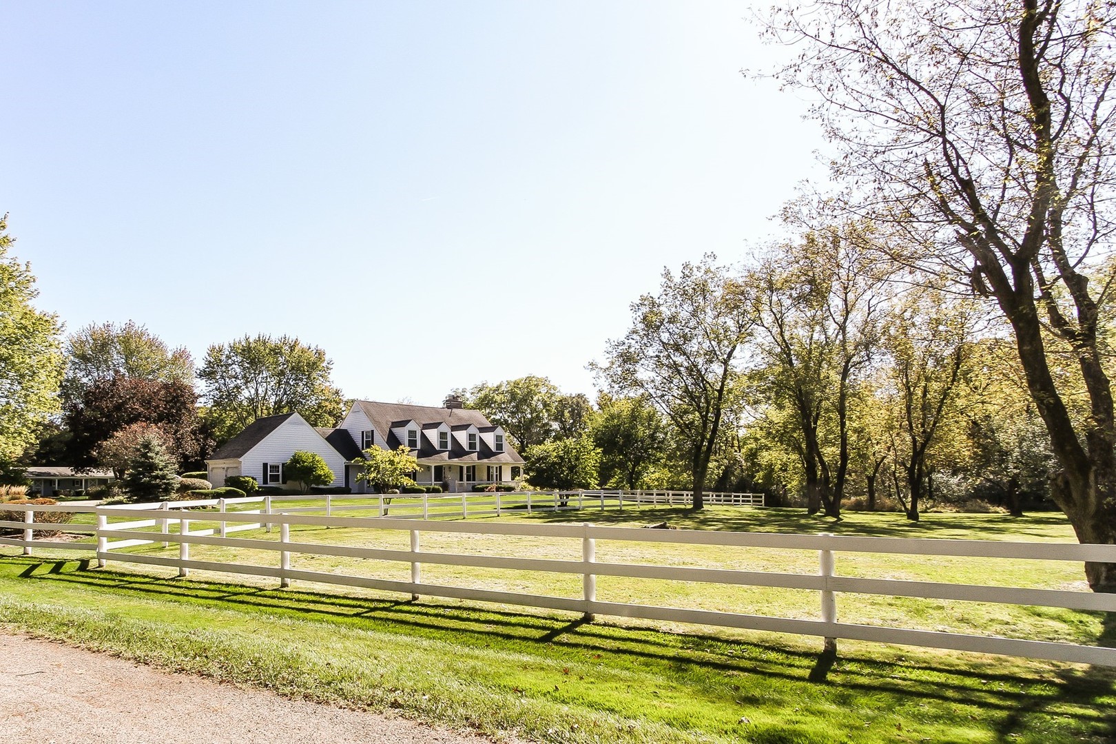 155 North Buckley Road Barrington Hills, IL 60010 - Photo 8 of 14