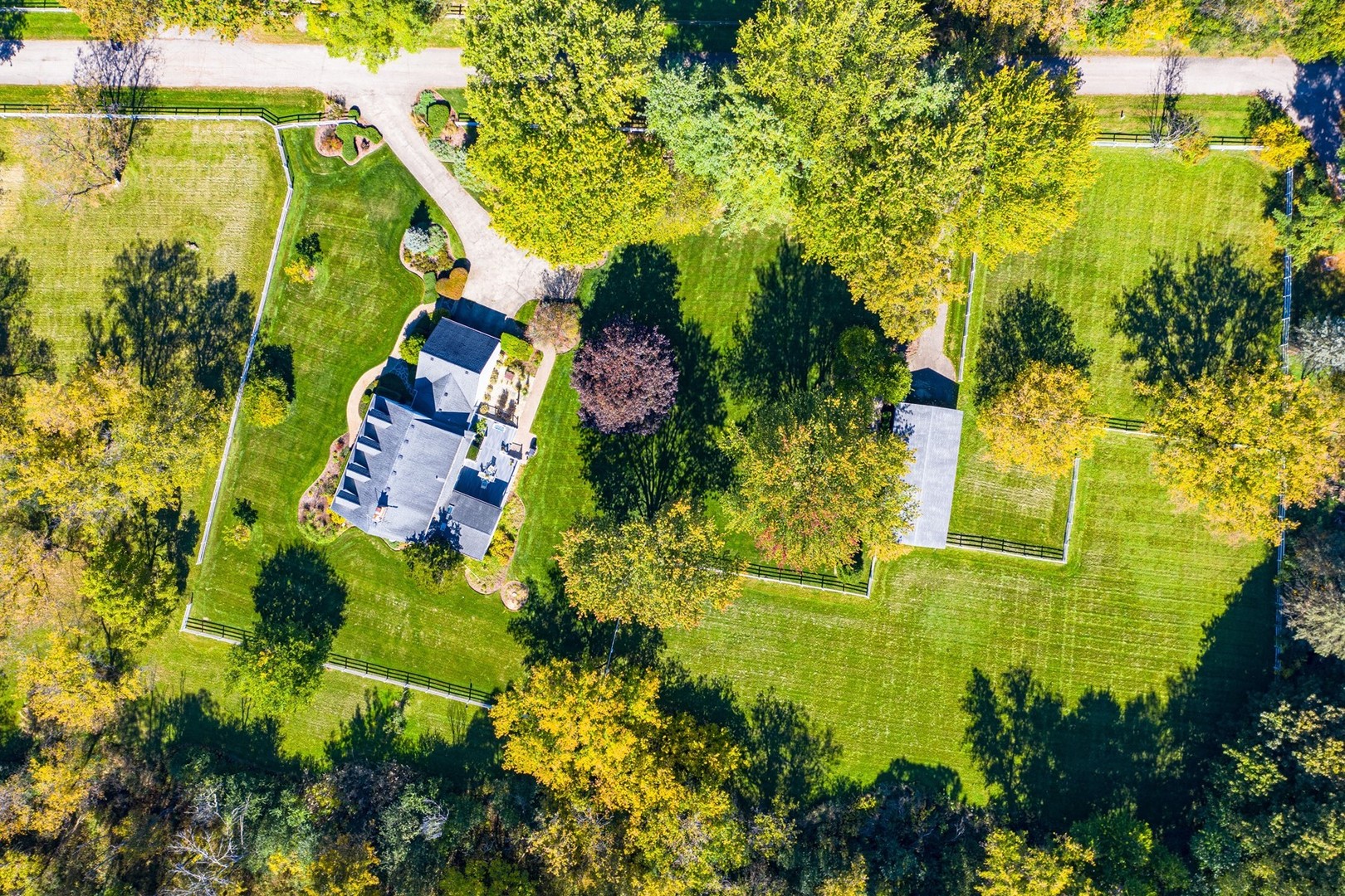 155 North Buckley Road Barrington Hills, IL 60010 - Photo 9 of 14