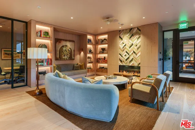 $32,000 | 700 Broadway, Unit PH 801, Santa Monica, CA 90401