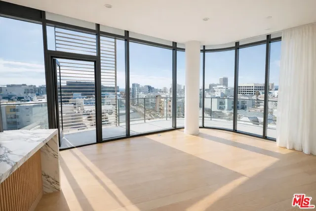 $32,000 | 700 Broadway, Unit PH 801, Santa Monica, CA 90401