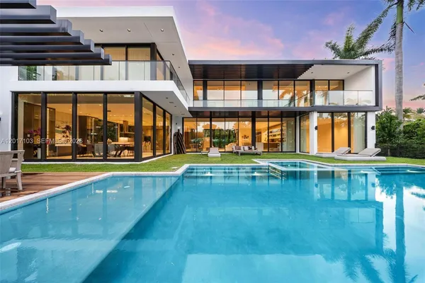 $19,750,000 | 2520 Shelter Avenue, Miami Beach, FL 33140