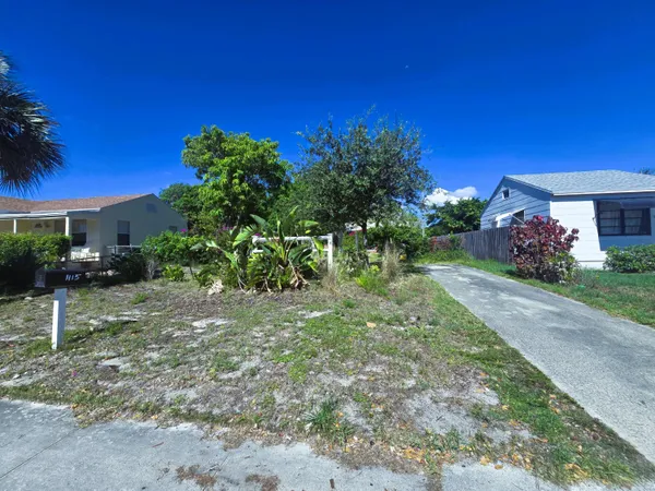 $2,650 | 1115 South M Street, Lake Worth Beach, FL 33460