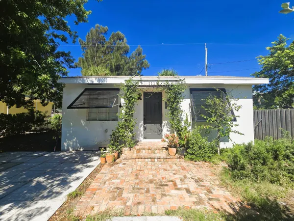 $2,650 | 1115 South M Street, Lake Worth Beach, FL 33460