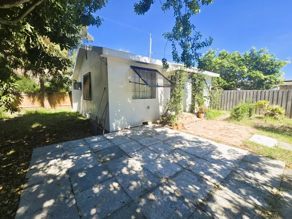 $2,650 | 1115 South M Street, Lake Worth Beach, FL 33460