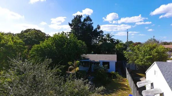 $2,650 | 1115 South M Street, Lake Worth Beach, FL 33460