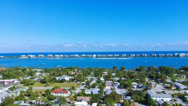 $2,650 | 1115 South M Street, Lake Worth Beach, FL 33460