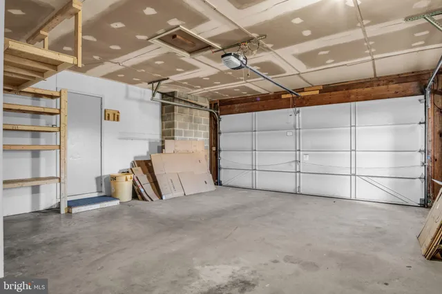 $354,900 | 2714 East Rosegarden Boulevard, Mechanicsburg, PA 17055