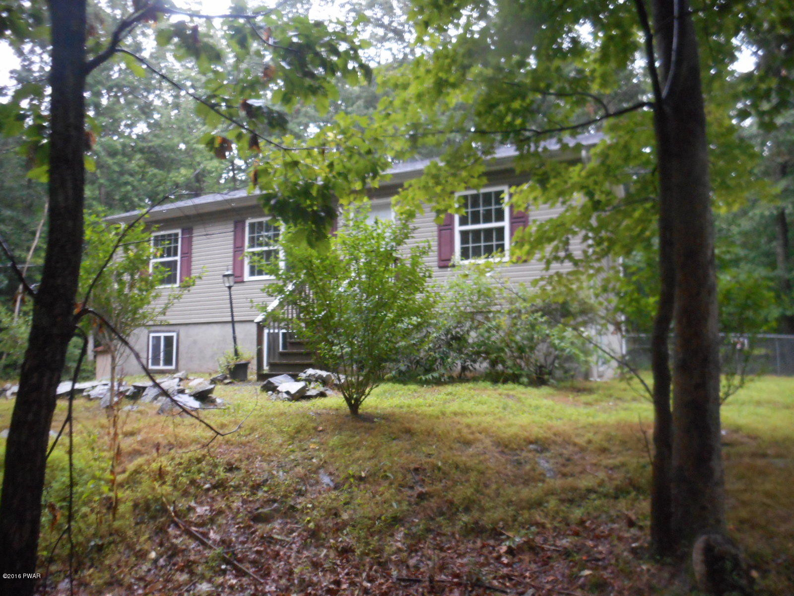 48 Ash Road East Stroudsburg, PA 18302 - Photo 3 of 19 DSCN1518