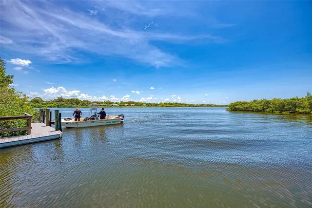 $267,000 | 3917 Cape Haze Drive, Unit 606, Rotonda West, FL 33947