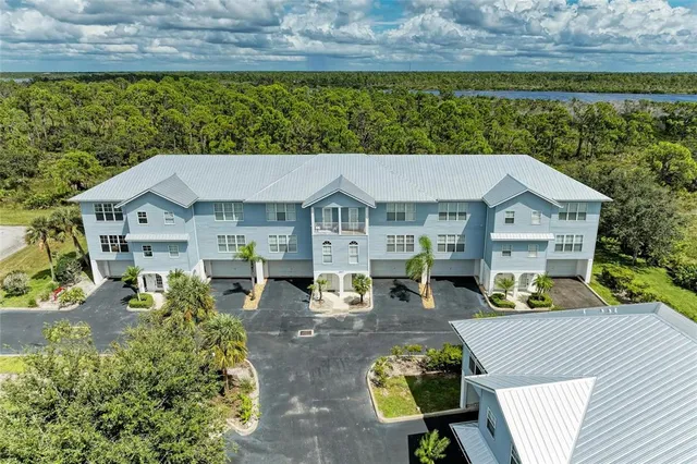 $267,000 | 3917 Cape Haze Drive, Unit 606, Rotonda West, FL 33947