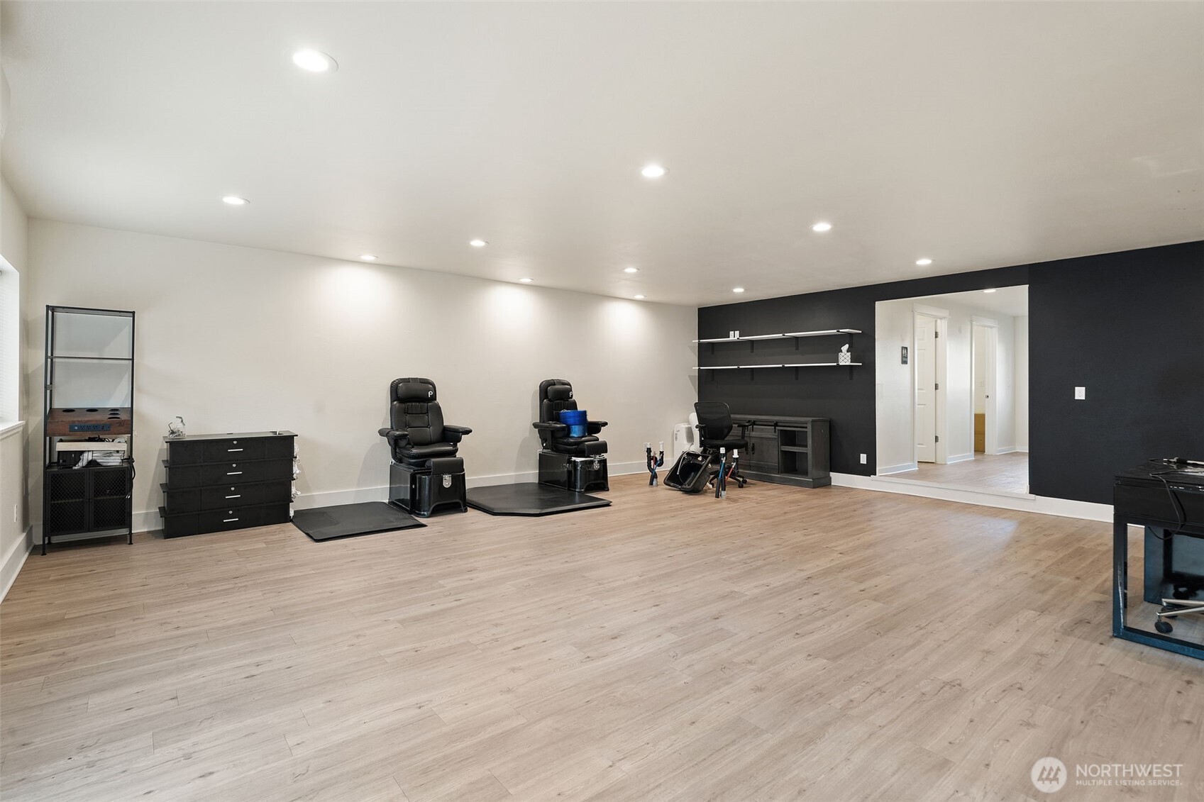 5026 Chico Way Northwest Bremerton, WA 98312 - Photo 29 of 36 a view of a room with lots of equipment