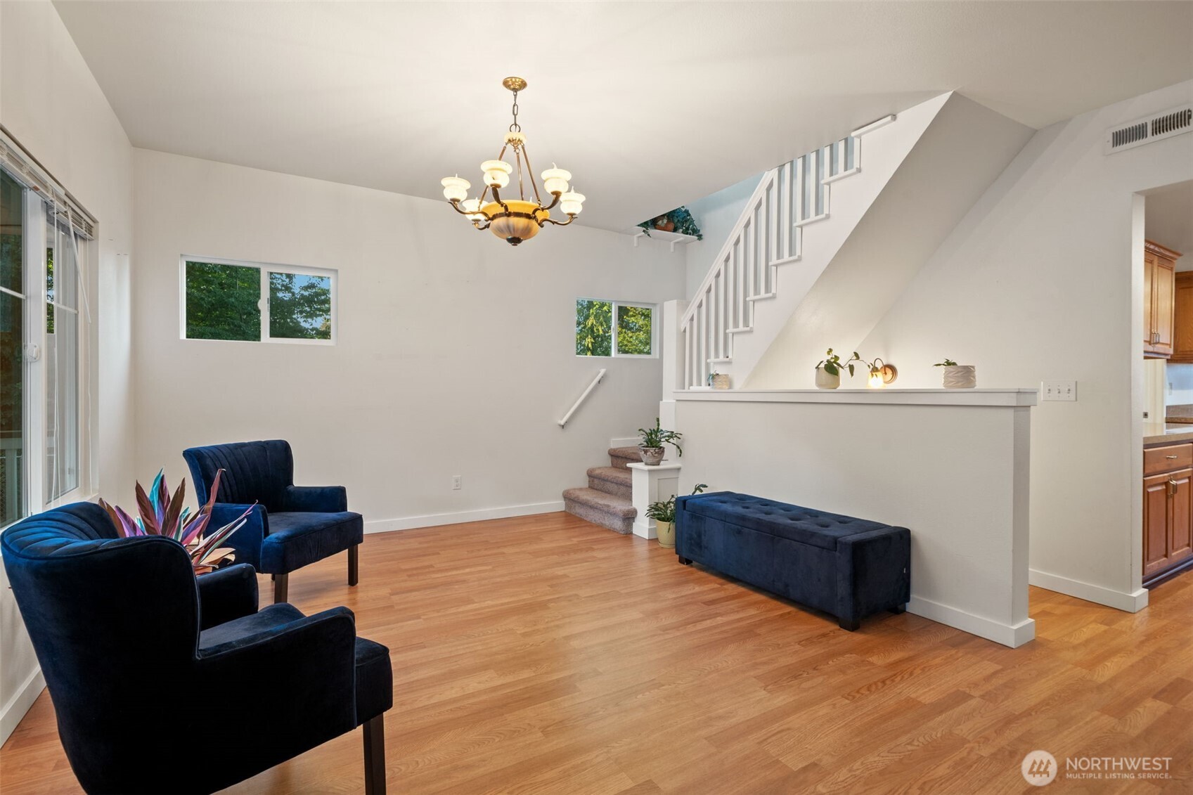 5026 Chico Way Northwest Bremerton, WA 98312 - Photo 8 of 36 a living room with furniture