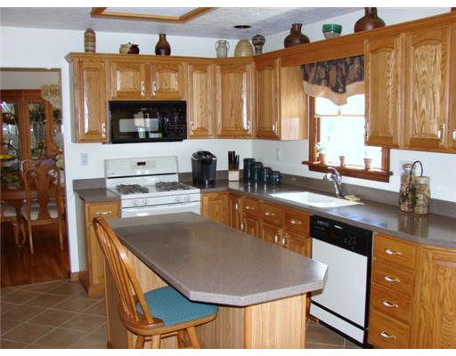 1492 Cathell Road Baldwin, PA 15236 - Photo 2 of 18 Kitchen.