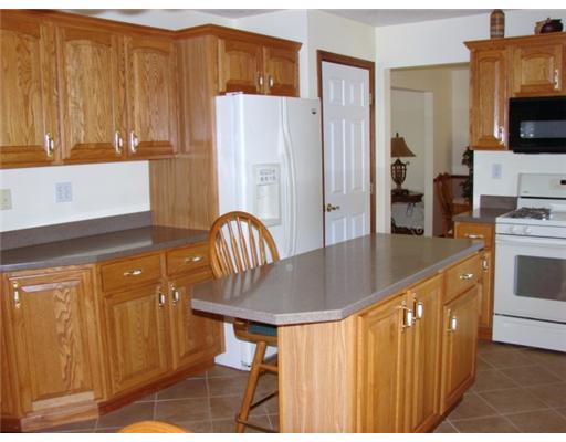 1492 Cathell Road Baldwin, PA 15236 - Photo 3 of 18 Kitchen.