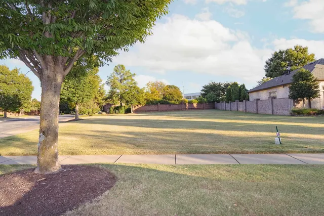 $295,000 | 114 Founders Lane, Memphis, TN 38103