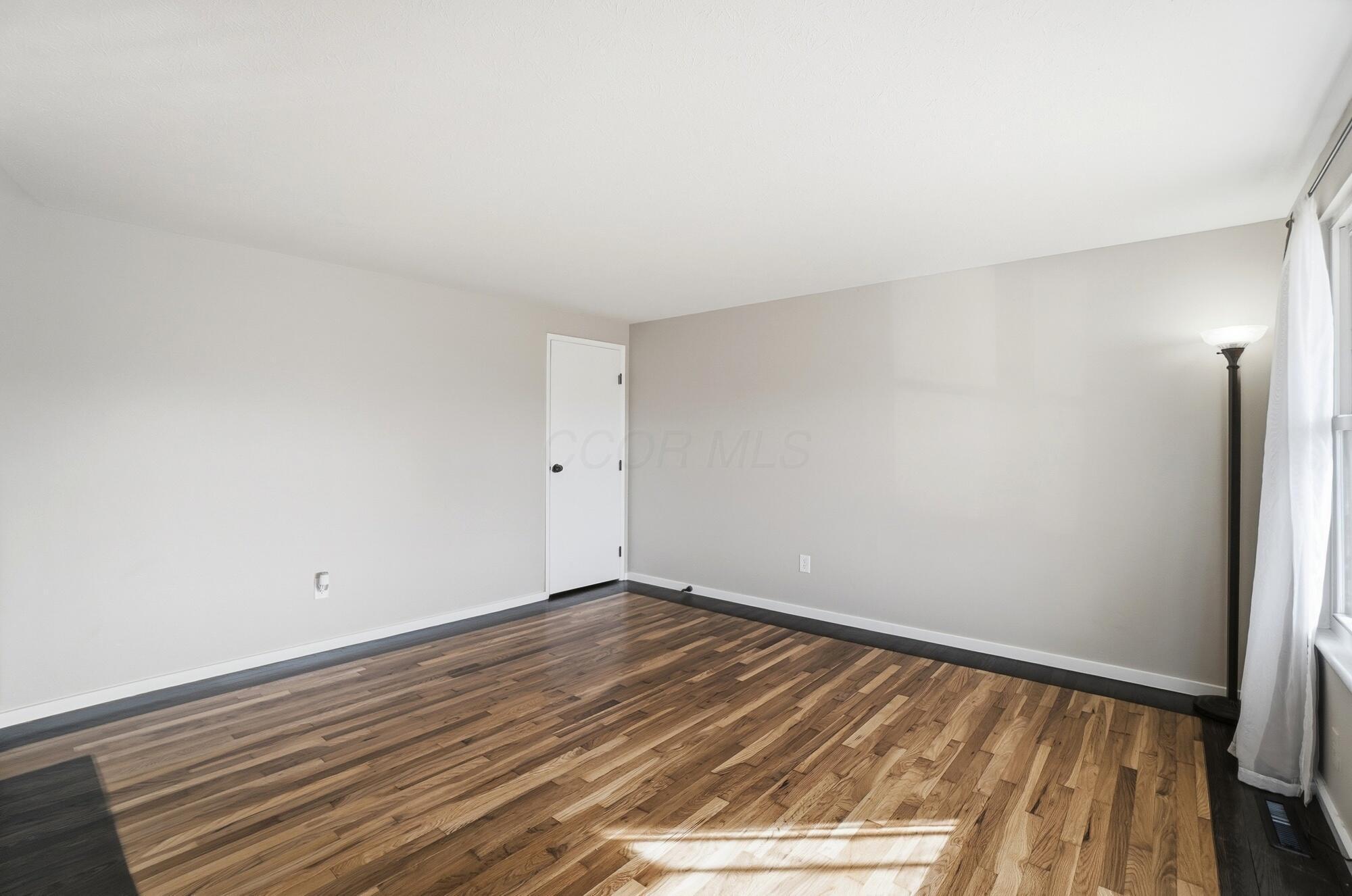 3814 Clime Road Columbus, OH 43228 - Photo 8 of 38 034