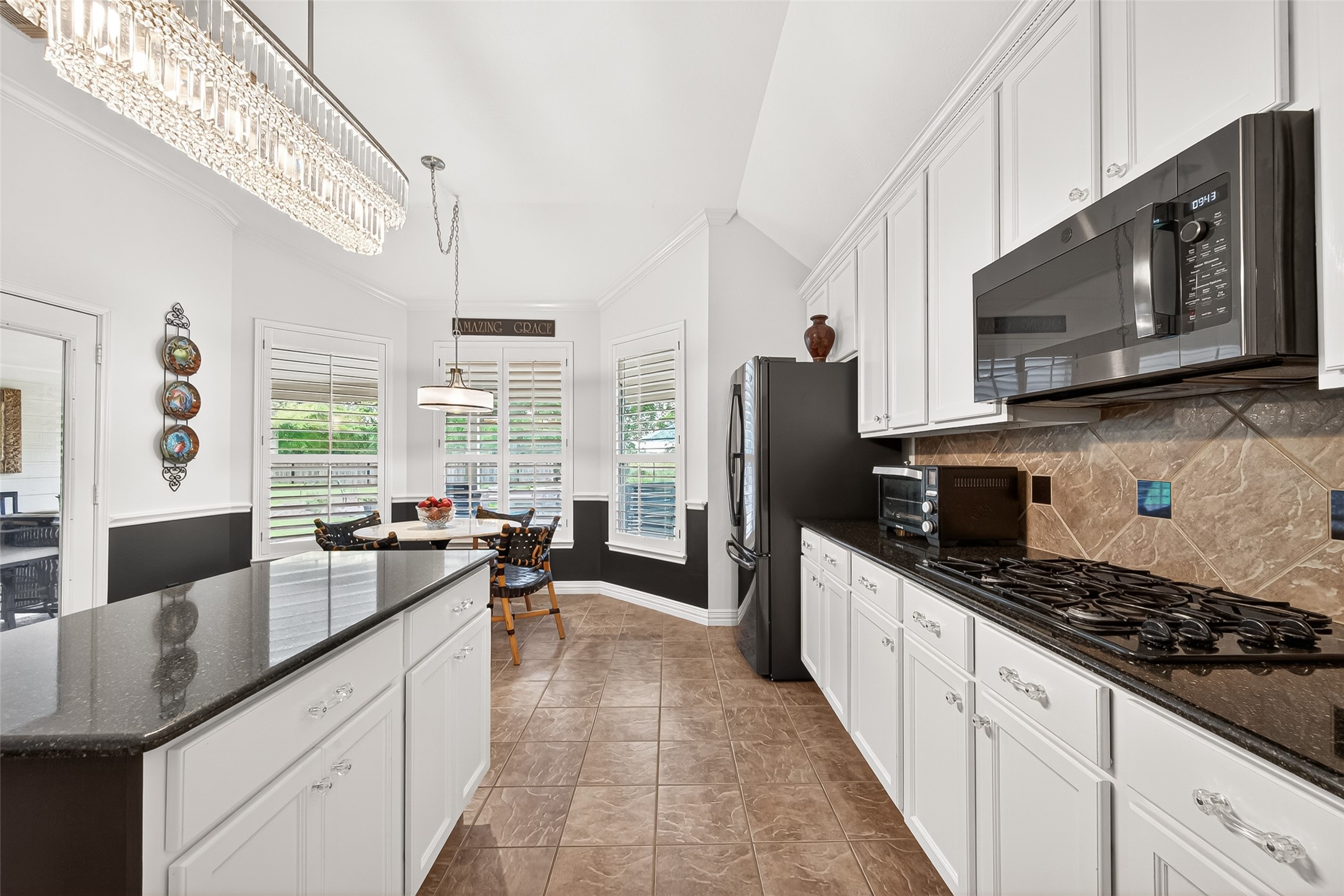 3326 River Bend Drive Rosenberg, TX 77471 - Photo 12 of 29 Another angle of the kitchen - breakfast space