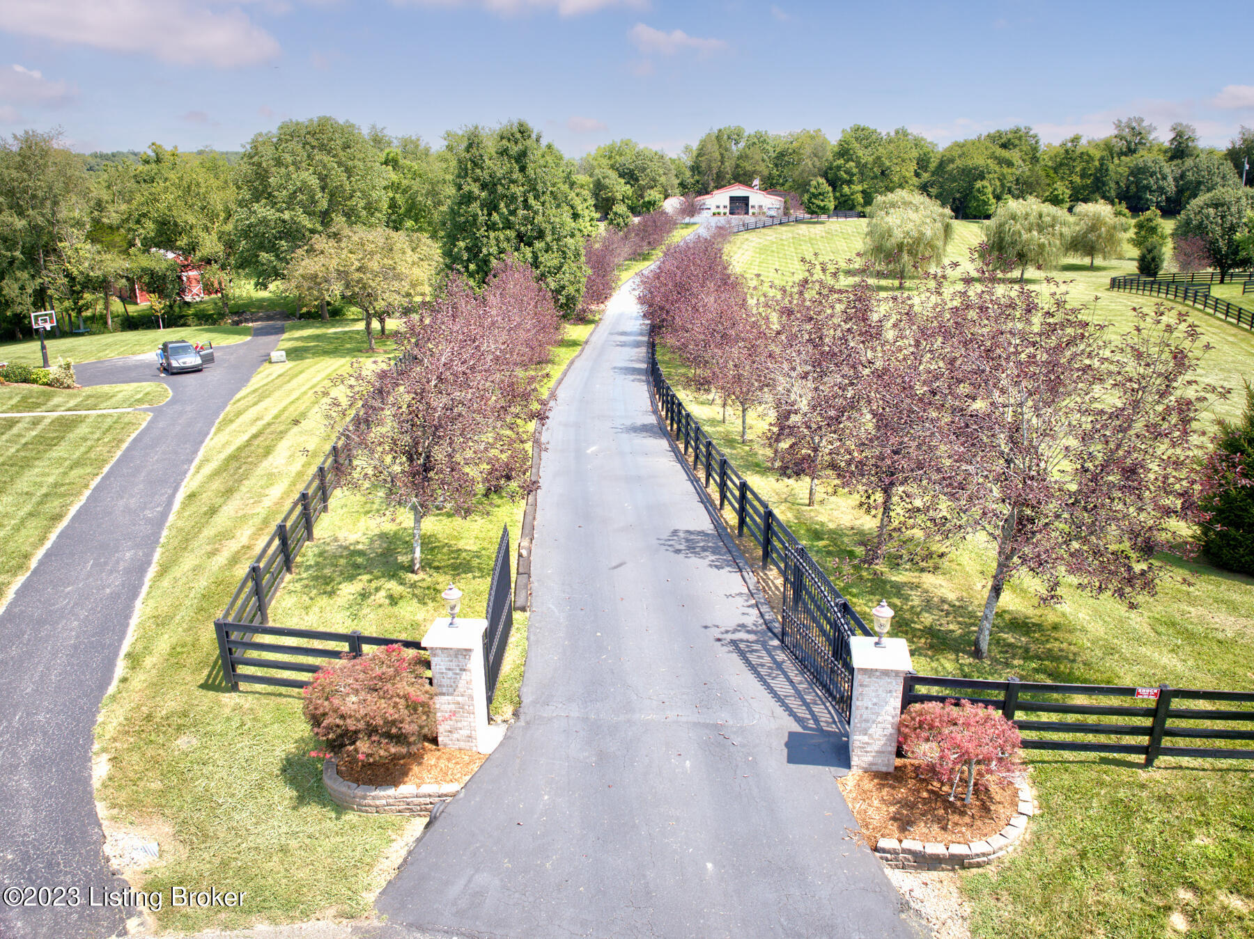 15501 Deer Run Road Louisville, KY 40299 - Photo 12 of 76 GSP-15501_Deer_Run_Rd-82