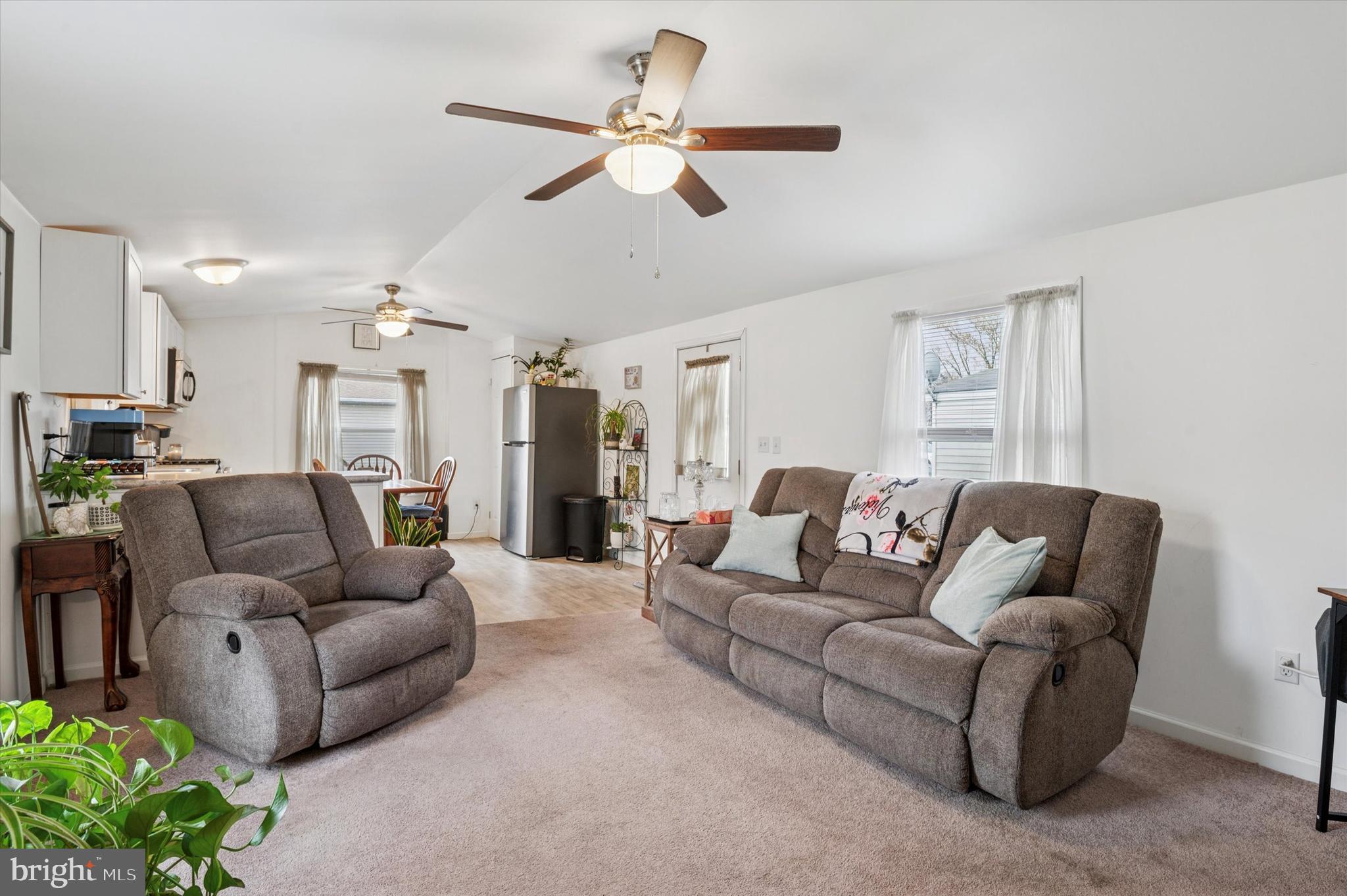 809 Berry Road Wilmington, DE 19810 - Photo 2 of 13