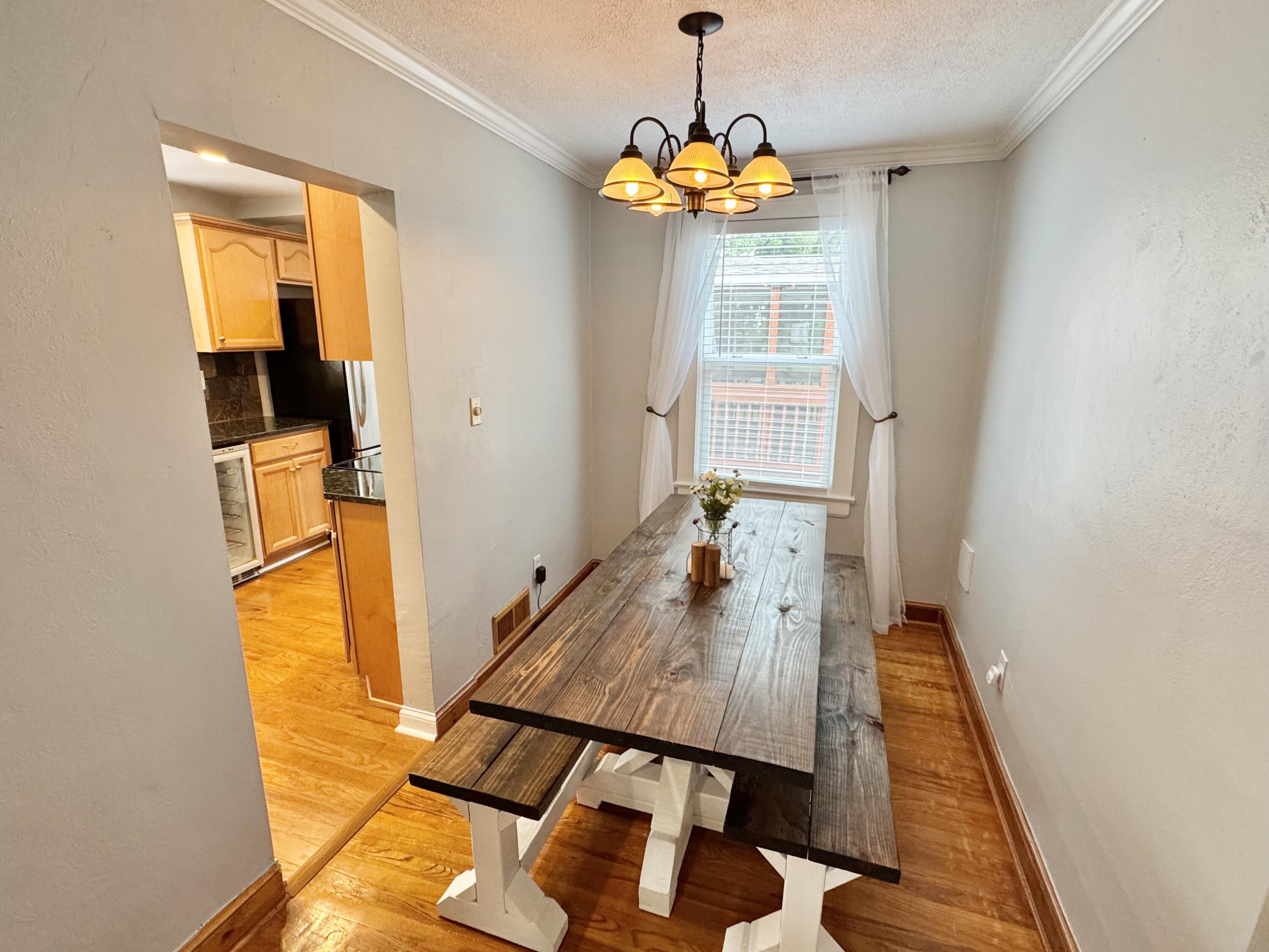2436 Lofton Road Southwest Roanoke, VA 24015 - Photo 13 of 46 IMG_1748