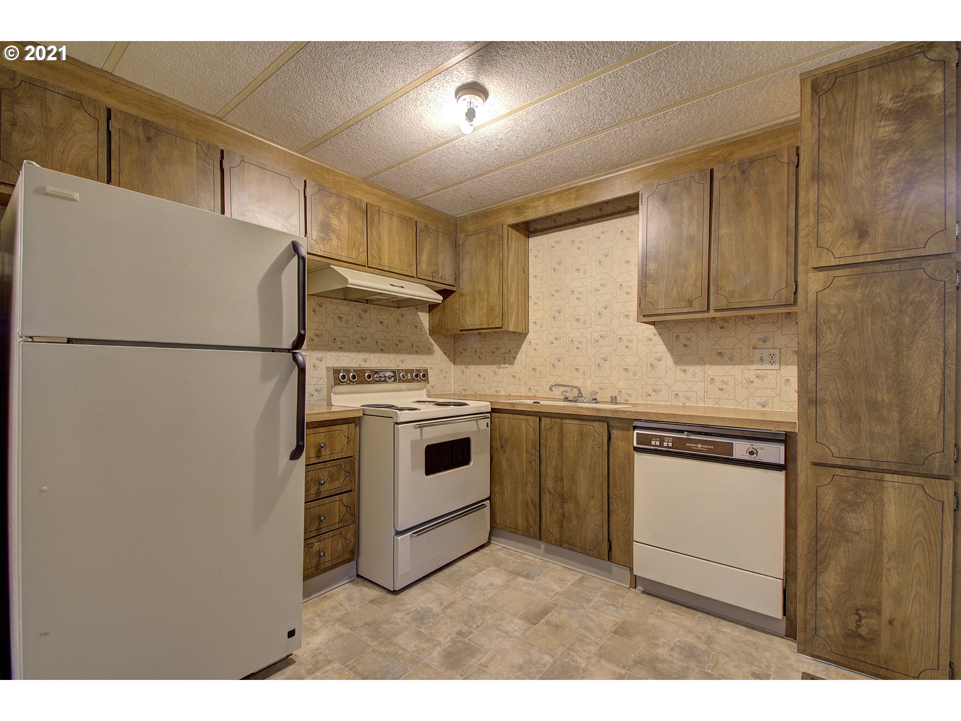 1371 Chapman Road Castle Rock, WA 98611 - Photo 11 of 13 Gallery Image 11
