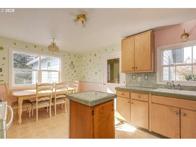 $739,000 | 4101 Northeast Terrace Drive, Newberg, OR 97132