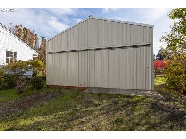 $739,000 | 4101 Northeast Terrace Drive, Newberg, OR 97132