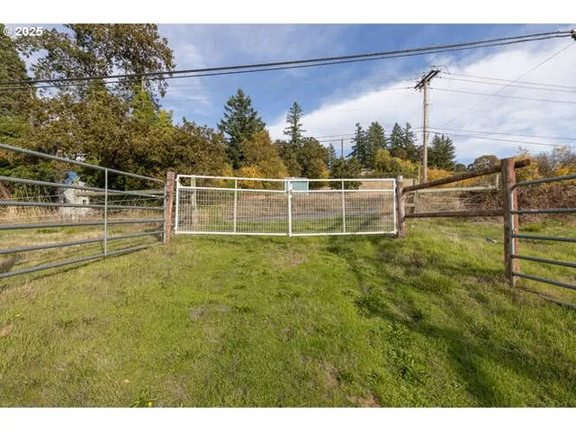 $739,000 | 4101 Northeast Terrace Drive, Newberg, OR 97132