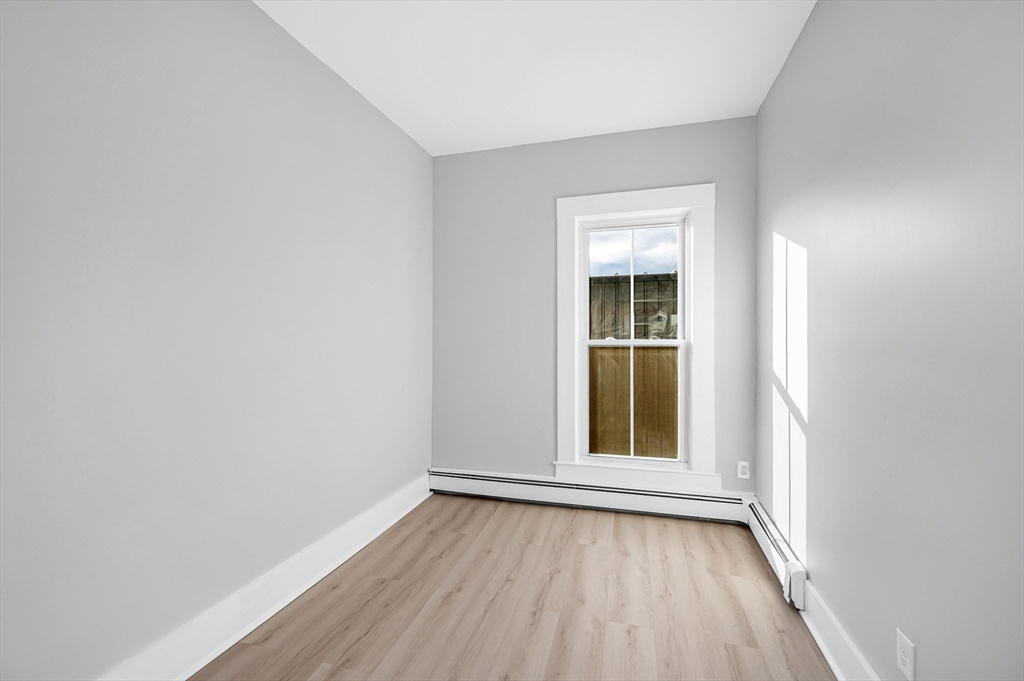 8 Dustin Street Haverhill, MA 01830 - Photo 30 of 39