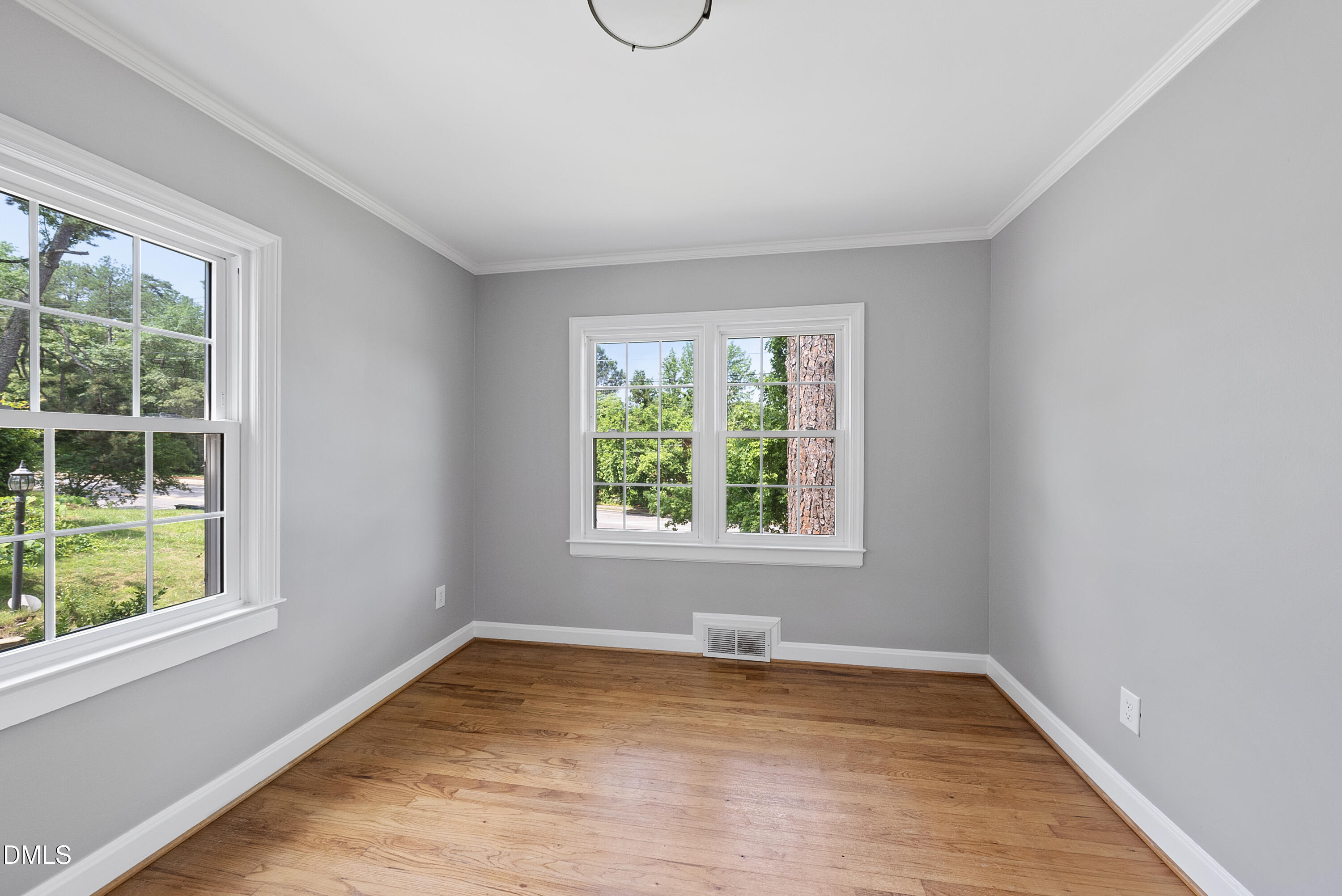 2924 Oberlin Road Raleigh, NC 27608 - Photo 15 of 29 DSC09895