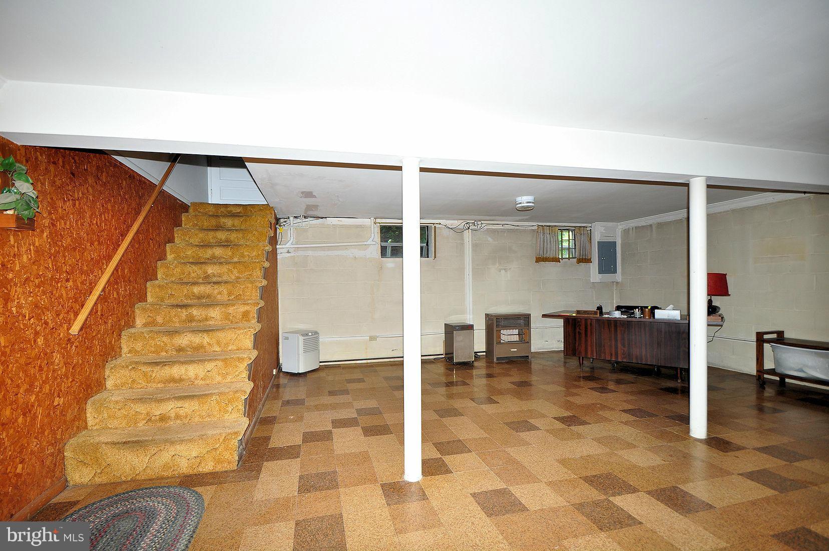 5902 Oakland Road Baltimore, MD 21227 - Photo 21 of 23 Basement