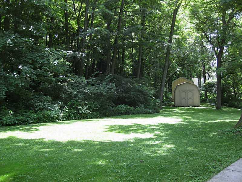6045 Rucker Road Indianapolis, IN 46220 - Photo 9 of 22