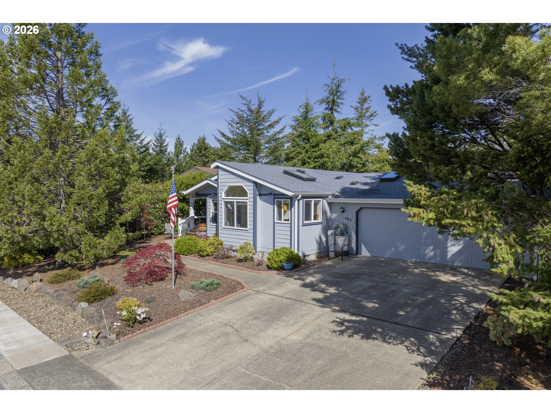 495 Sherwood Loop Florence, OR 97439 - Photo 4 of 47