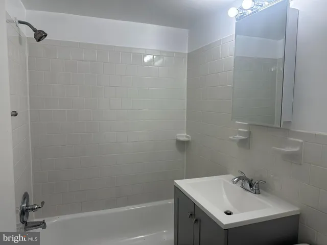 $218,000 | 11342 Cherry Hill Road, Unit 2E101, Beltsville, MD 20705