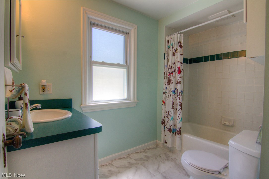 4030 Bushnell Road University Heights, OH 44118 - Photo 7 of 26 Gallery Image 7