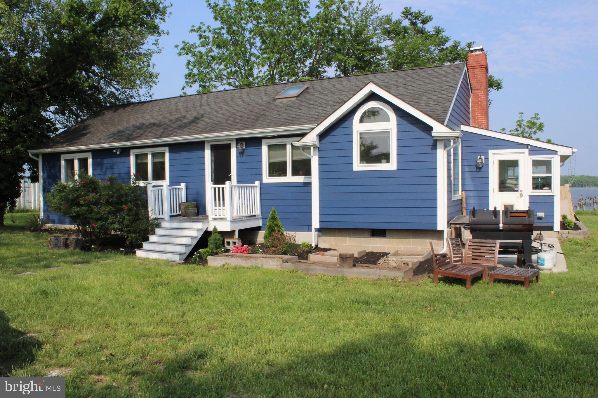 4262 Lynhurst Road Baltimore, MD 21222 - Photo 30 of 30 Modern Cottage with casement windows, skylights