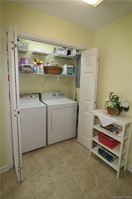 44 Jervey Road, Unit 2B Tryon, NC 28782 - Photo 6 of 24 a utility room with dryer and washer