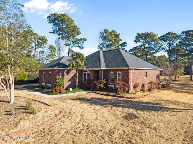 $500,000 | 303 Seascape Drive, Sneads Ferry, NC 28460
