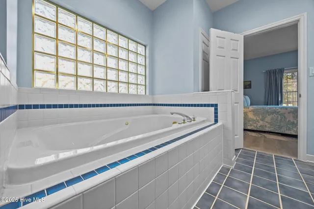 $500,000 | 303 Seascape Drive, Sneads Ferry, NC 28460