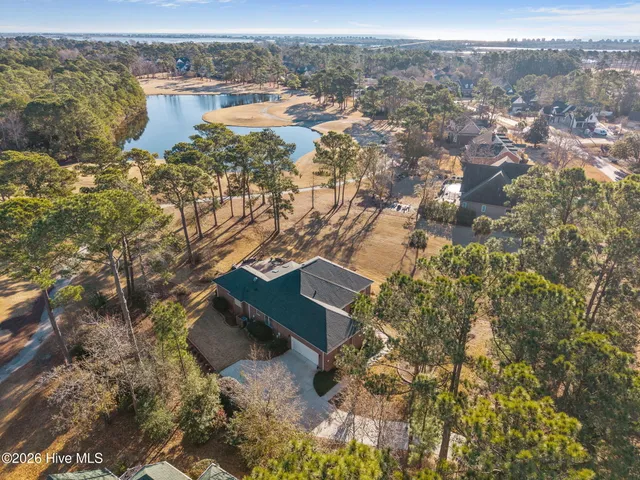 $500,000 | 303 Seascape Drive, Sneads Ferry, NC 28460